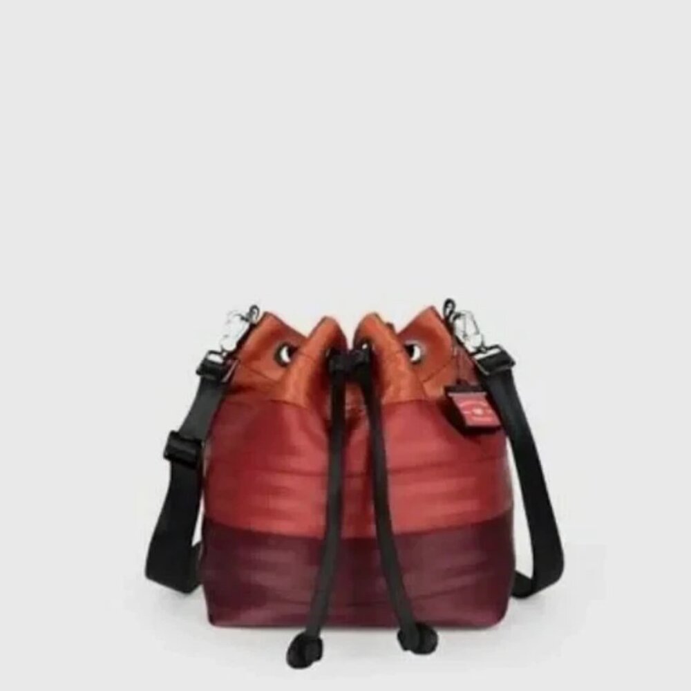 Harveys Seatbelt Vamp Red Orange Park Hopper Backpack Bag NWT